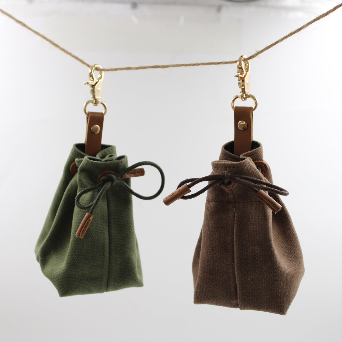 2-PCS Aqua Clip-On Canvas Dog Treat Pouch - Portable Drawstring Bag for Training & Walks